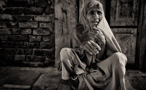 old beggar lady in jaipur © Hamish Scott-Brown