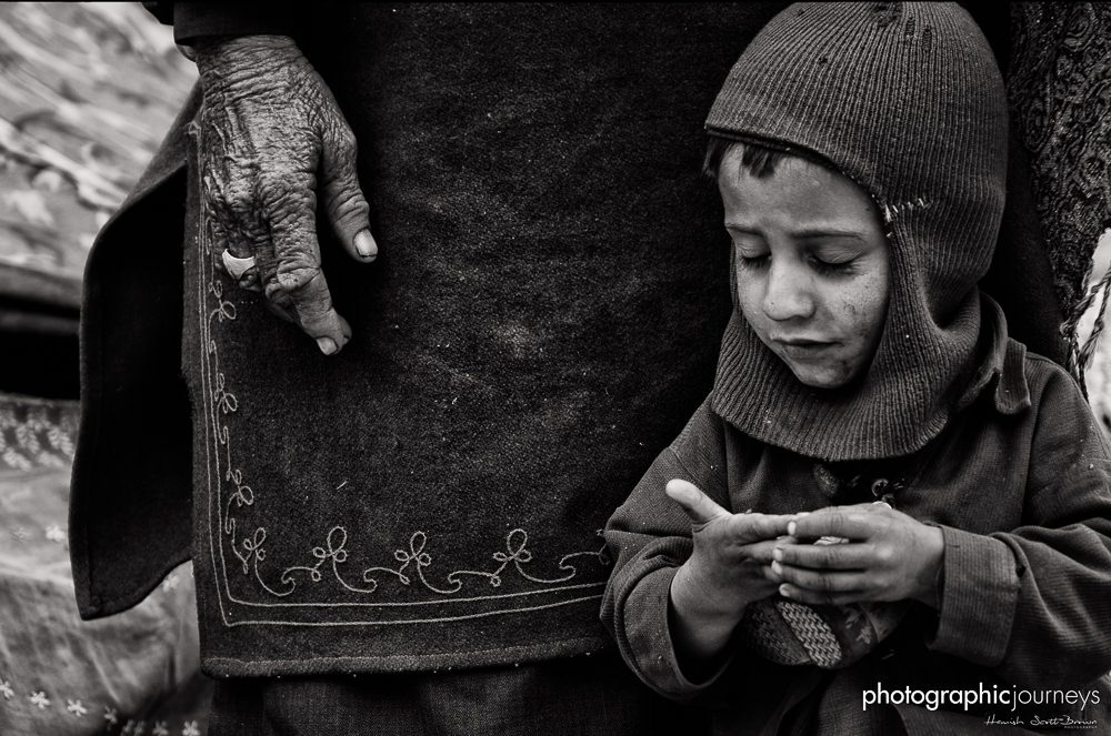 a Bakarwal boy with his mother in Ladakh ©Hamish Scott-Brown